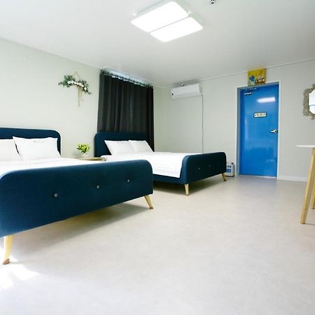 Damyang Thirasia Pension Εξωτερικό φωτογραφία