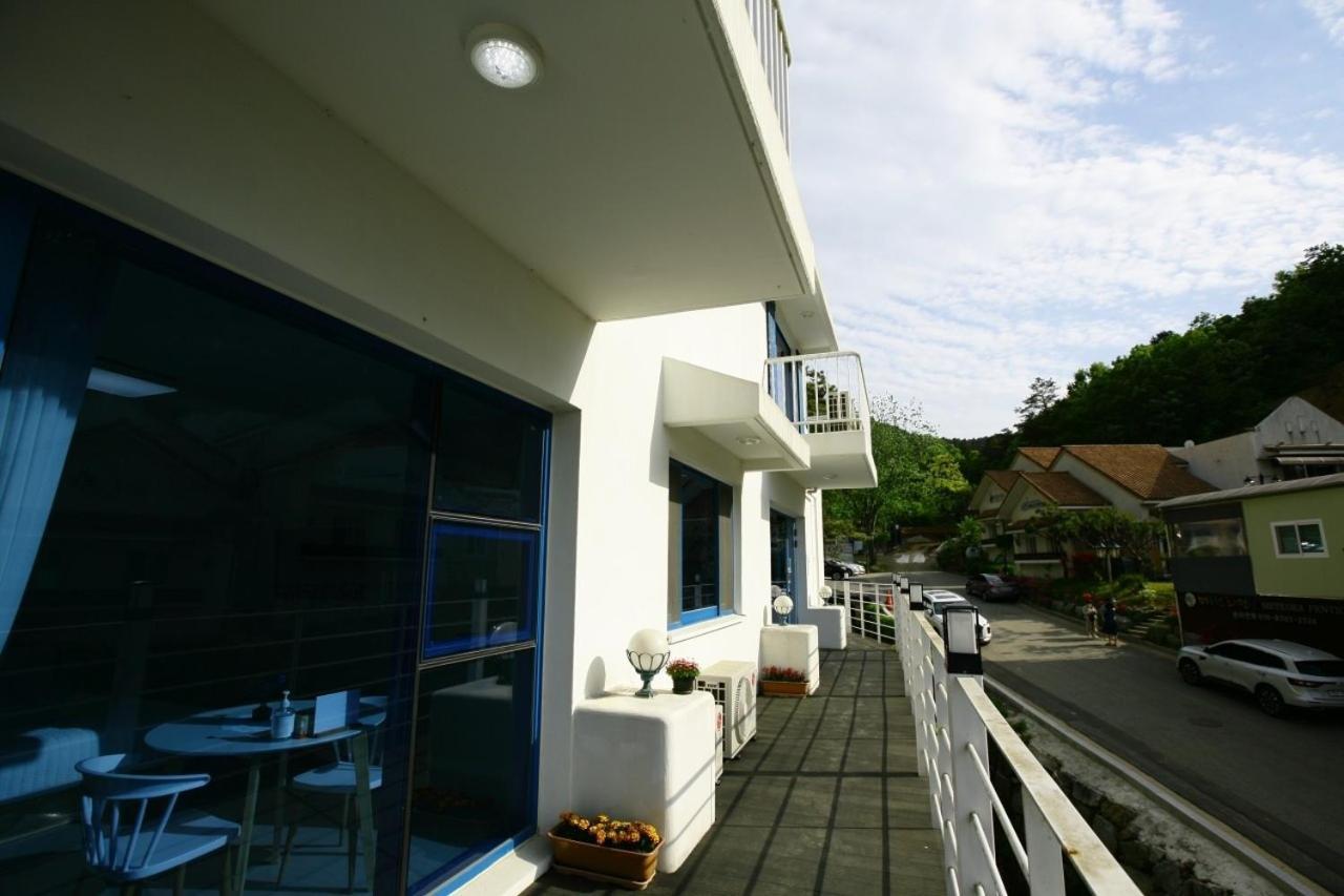 Damyang Thirasia Pension Εξωτερικό φωτογραφία
